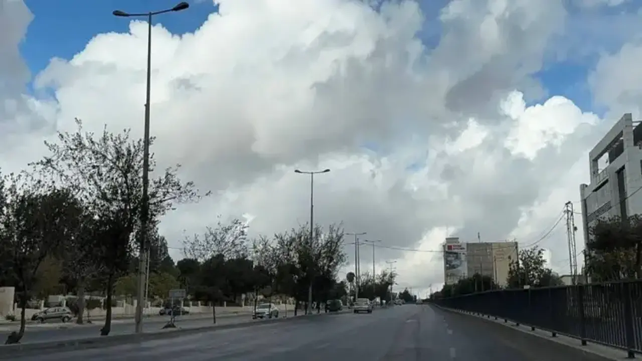 موجة برد قاسية تضرب 9 رمضان وسط اضطراب ملاحي في حالة الطقس غدا